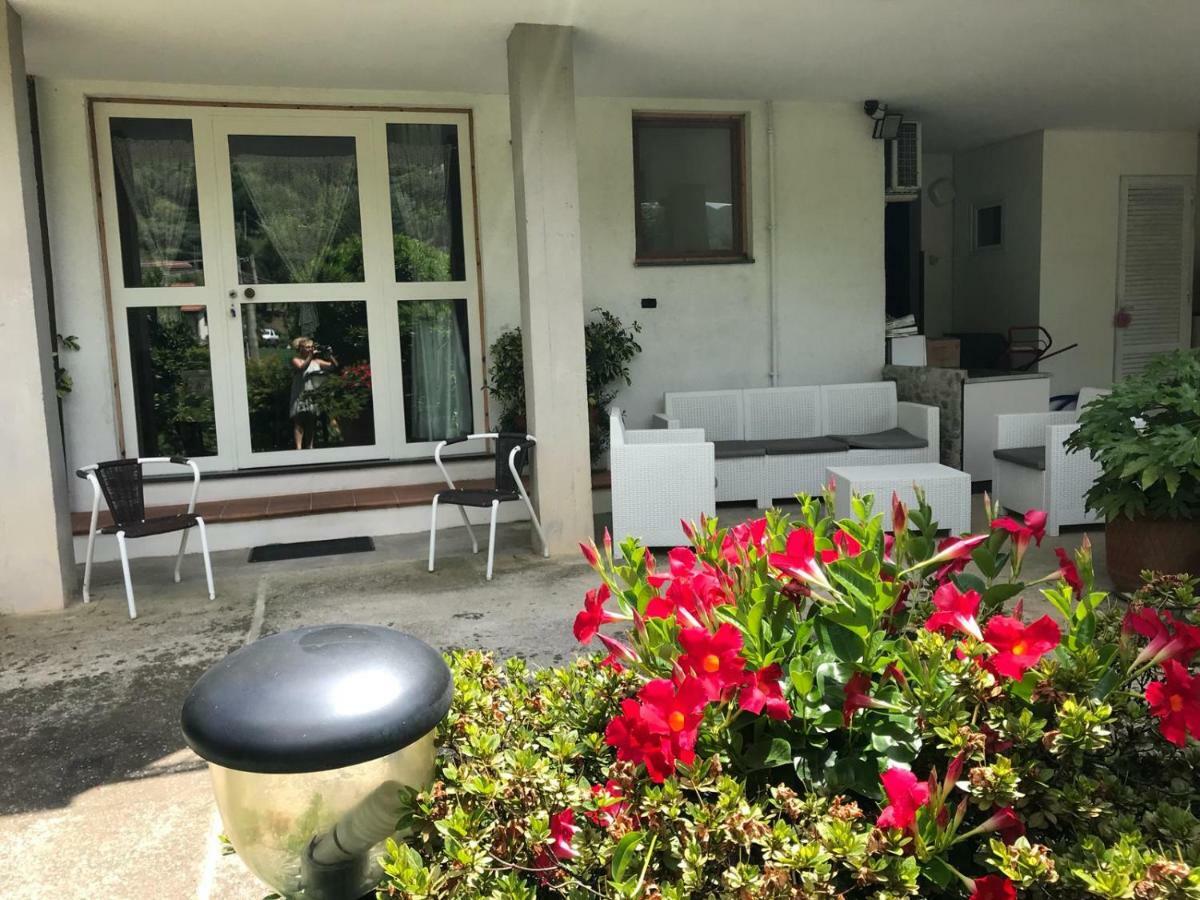 Garden's House Villa Pietrasanta Buitenkant foto